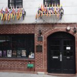 Stonewall Riots - Juni 1969 Die Kneipe Stonewall Inn in der Christopher-Street war der Ausgangspunkt für eine weltweite Selbstbefreiungsbewegung, die bis heute nötig ist.